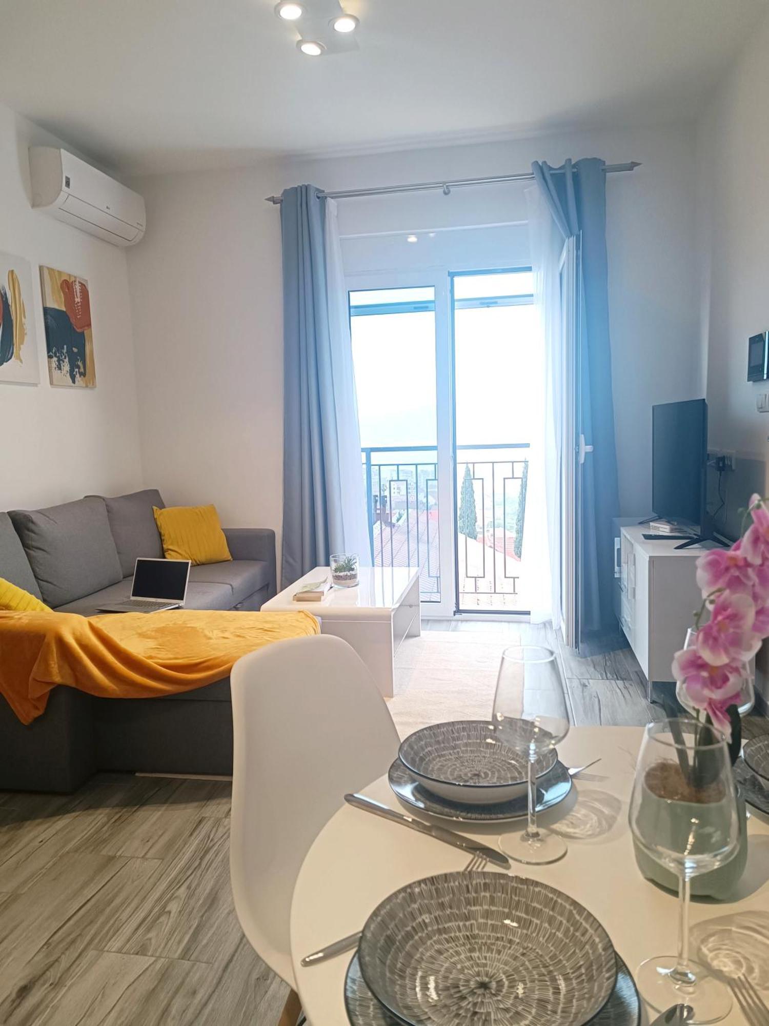 Eden Apartments Tivat Exterior photo